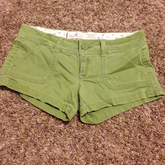 👛4/$10 Hollister Shorts