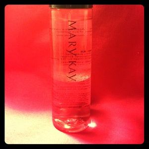 SOLD! Do Not Buy. Mary Kay Brush Cleaner!