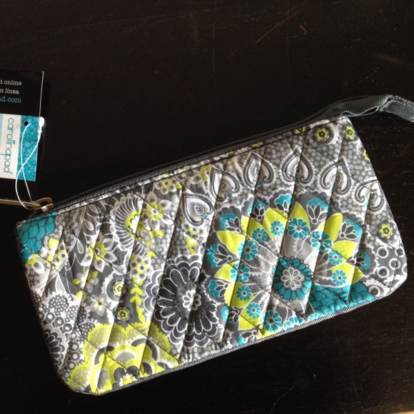Travel quilted clutch cell makeup etc NWT new!