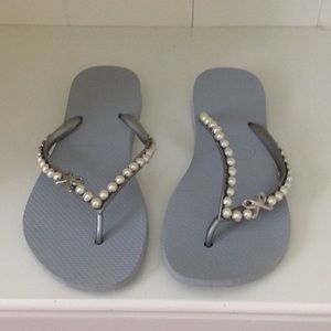 Havianas gray sandals 7/8