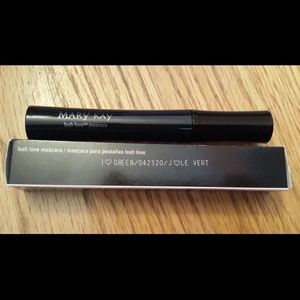 Mary Kay Lash Love Mascara