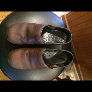 39 Leather Dansko used