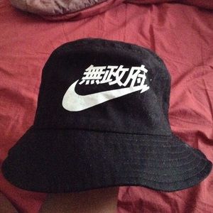 Nike foreign bucket hat
