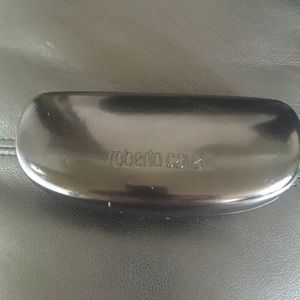 Sun glasses case
