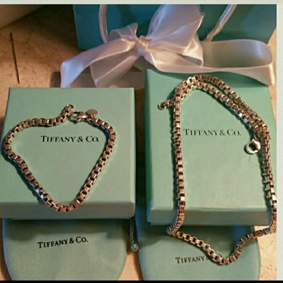 🎉Flash Sale!🎉 Tiffany & Co. necklace & bracelet