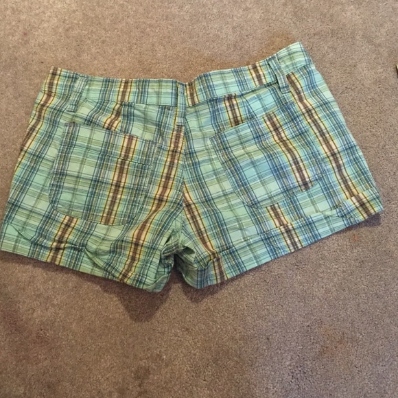 Shorts - Picture 2 of 4