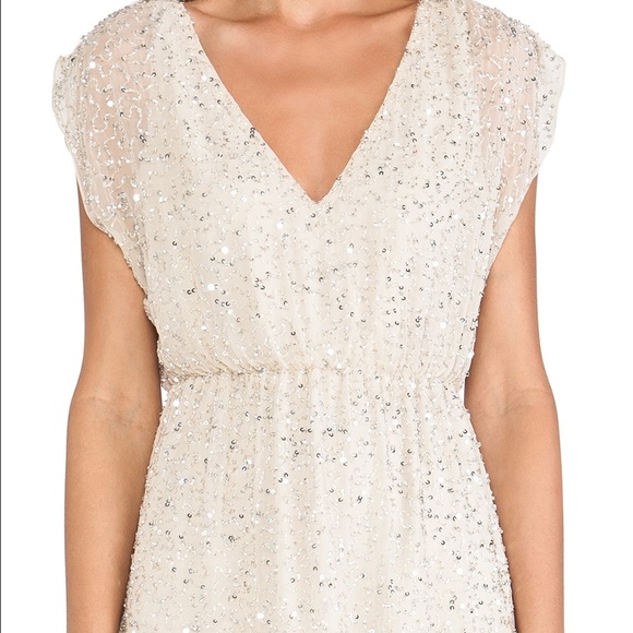 Alice + Olivia Dresses & Skirts - Alice + Olivia Nelson embellished v neck dress