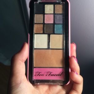 too faced phone pallet