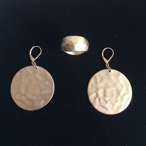 •KENNETH COLE• Super cute earrings and ring set!