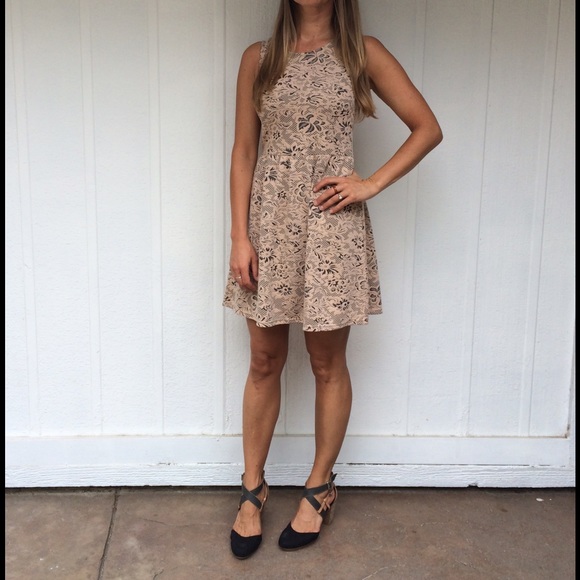 NEW Peach dress - Picture 2 of 3