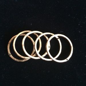 •LUCKY• Super cute stack ring!