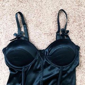 Black bustier 32A