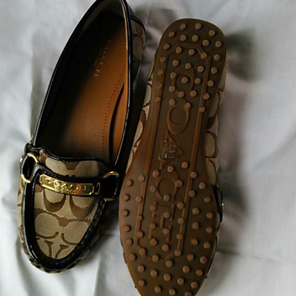 Shoes - Picture 2 of 3