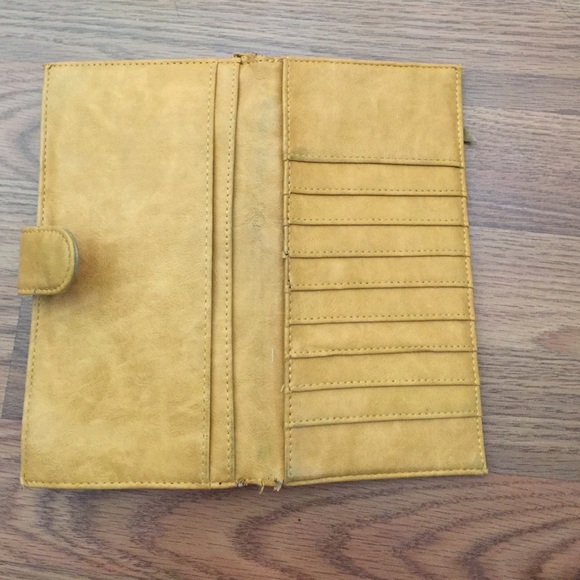 Wallet - Picture 2 of 4