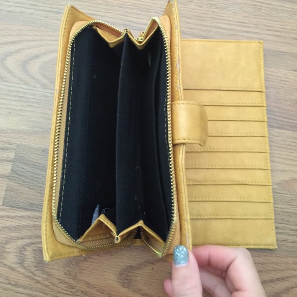 Wallet - Picture 3 of 4