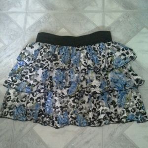 Frilly skirt
