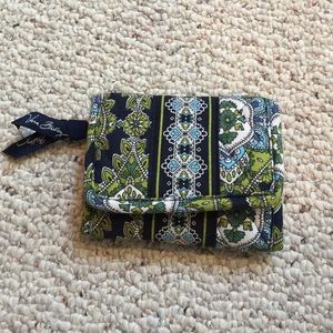 Vera bradley wallet
