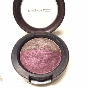 MAC eyeshadow duo - Earthly Riches