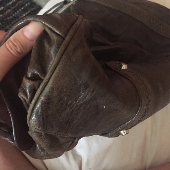 ❌SOLD❌ Junior Drake Leather Handbag 🌻 - Picture 3 of 3