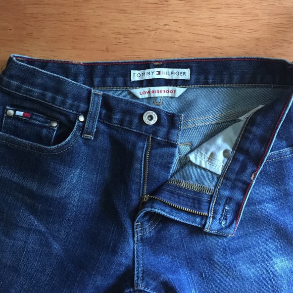 Tommy Hilfiger Low Rise Boot- Size 4