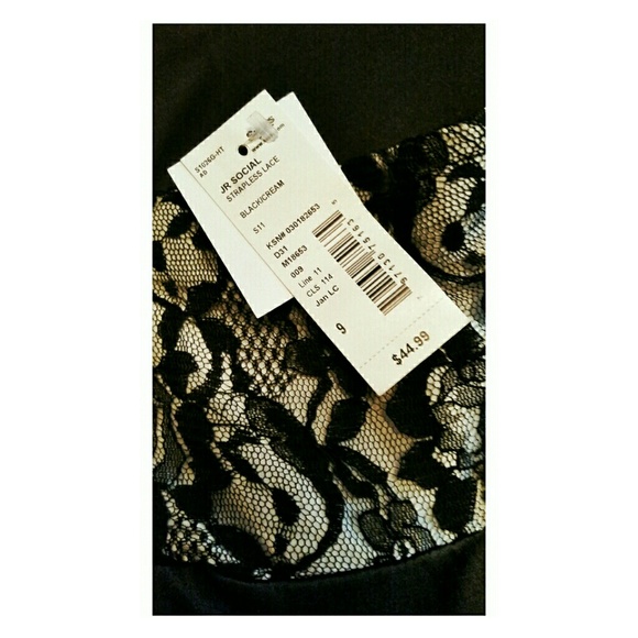 City Triangles Strapless Lace Dress - Picture 3 of 3