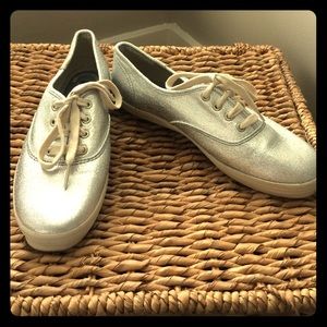 Silver Keds - size 7, never worn