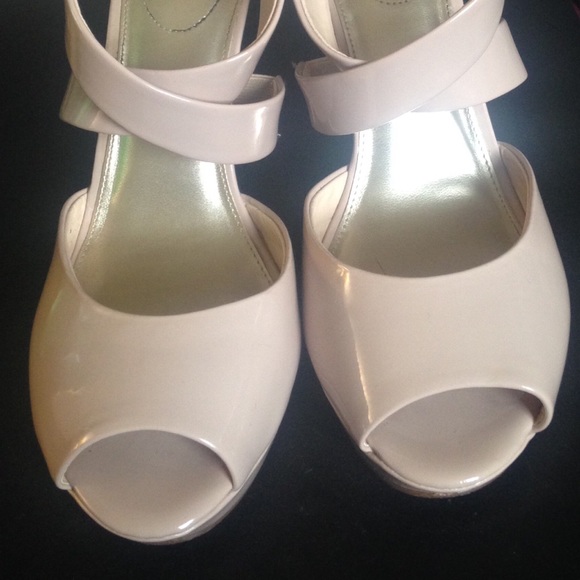 X-Appeal Pumps.