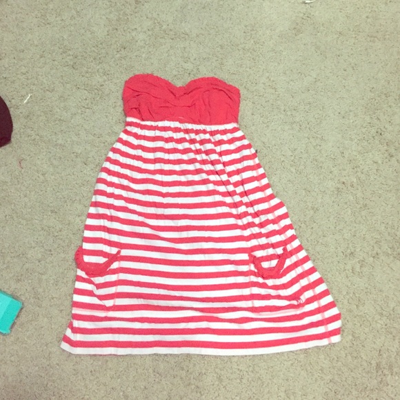 🚫SOLD🚫Abercrombie & Fitch strapless dress