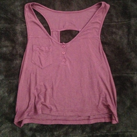 Maroon tank