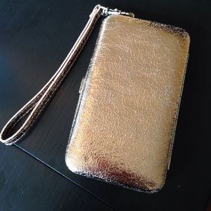 Rose gold smartphone wristlet