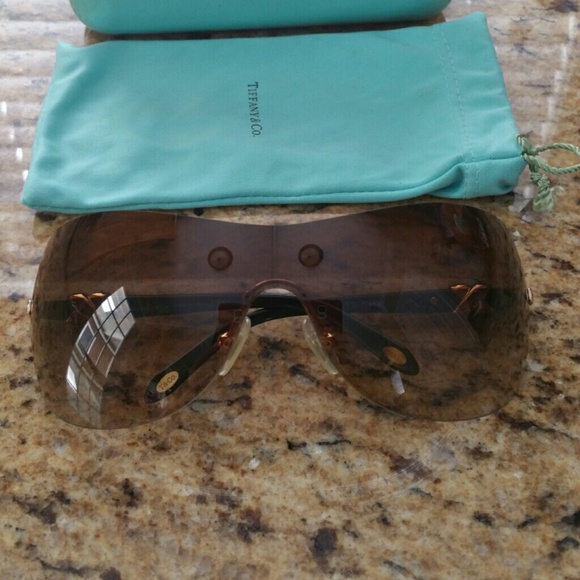 TIFFANY & Co. Sunglasses