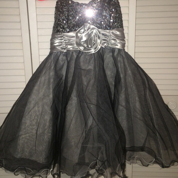 ☀️NEW PRICE☀️ Formal grey dress