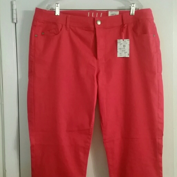 Elle Slim Straight Denim in Geranium