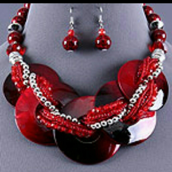 Beautiful ceramic beaded necklace set