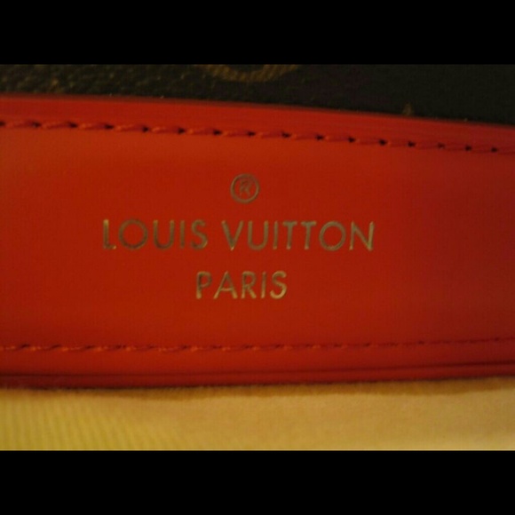 Louis Vuitton Dora PM Monogram W/lipstick red - Picture 2 of 4