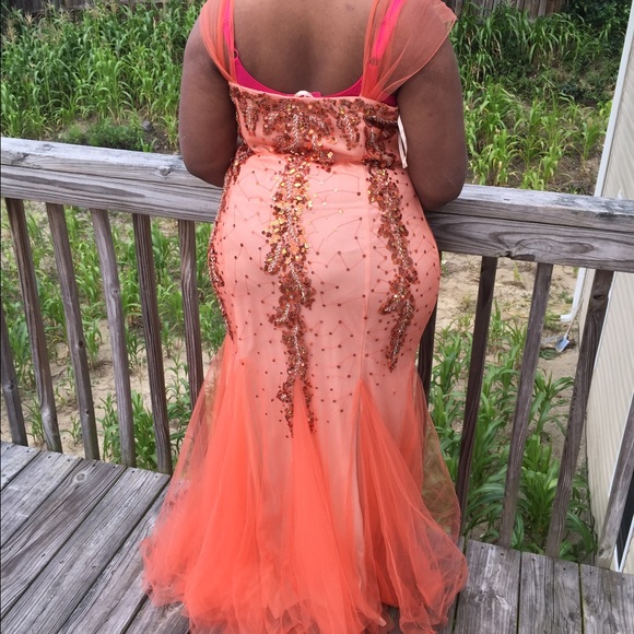 Prom/ Pageant Dress - Picture 3 of 4