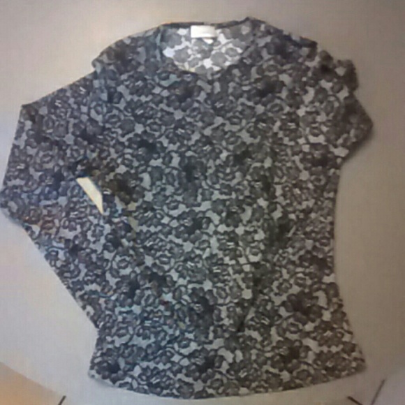 ✨TRADED✨ ❤ Charlotte Russe Shirt 🌼