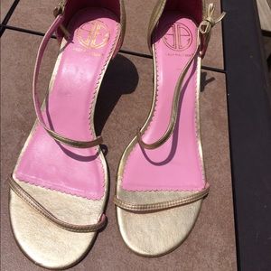 Lily pulitzer gold sandal🌸💕