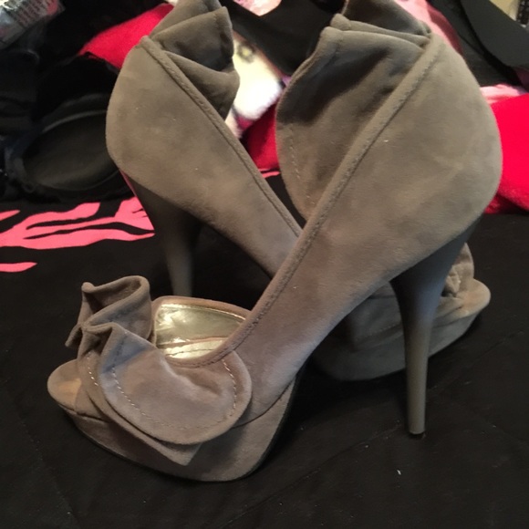 Sexy gray hi heels sz 8