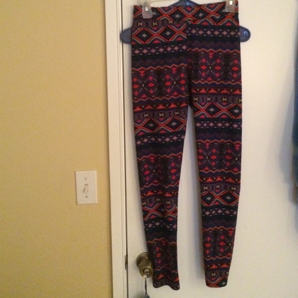 tribal print leggings
