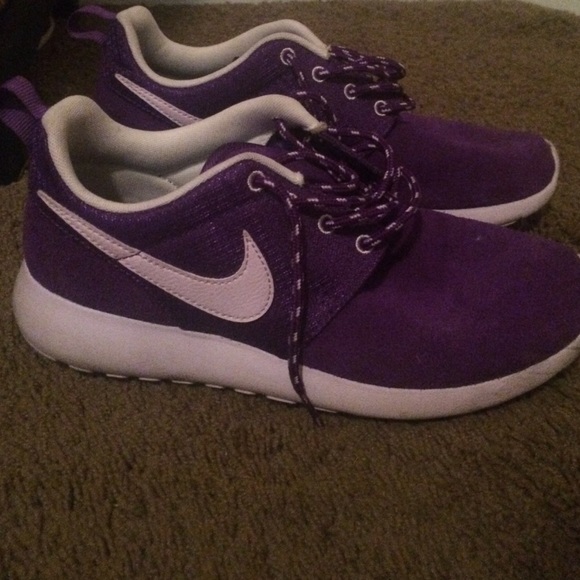 Purple suede Roshe