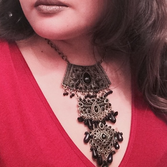 Statement necklace