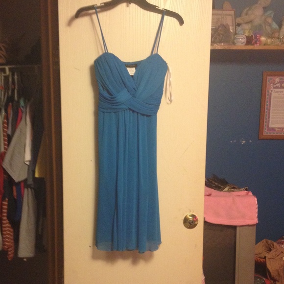 Blue dress - Picture 2 of 3