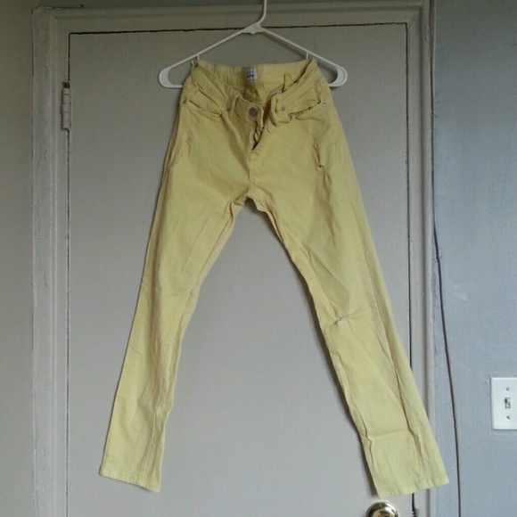 Aeropostale Yellow Skinny Jeans Size 9/10 Short