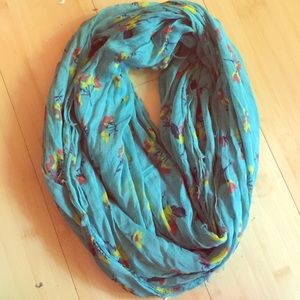 AMERICAN EAGLE SCARF. FREE GIFT W/$20 PURCHASE