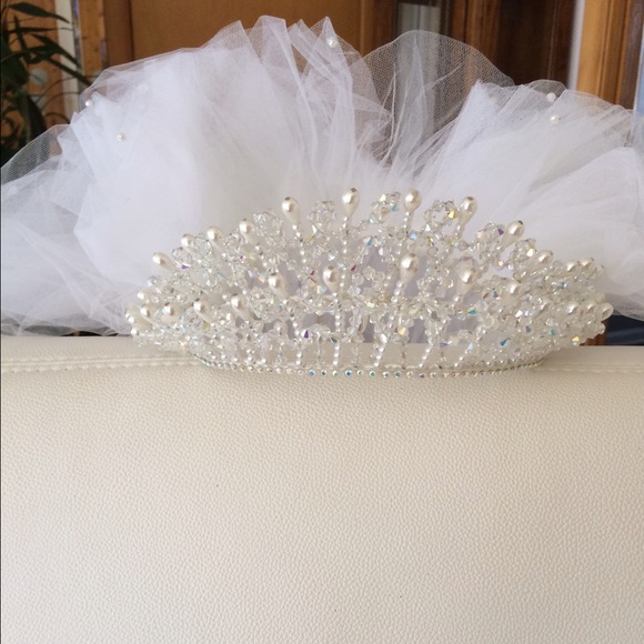 Wedding Crown Simply Beautiful