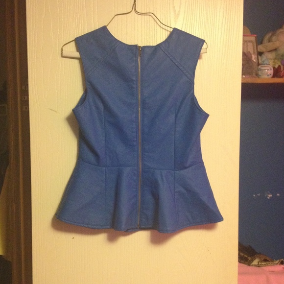 Casual shirt - Picture 2 of 2