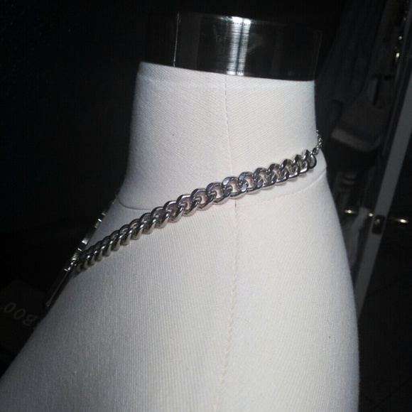 Silver RICH necklace - Picture 2 of 3