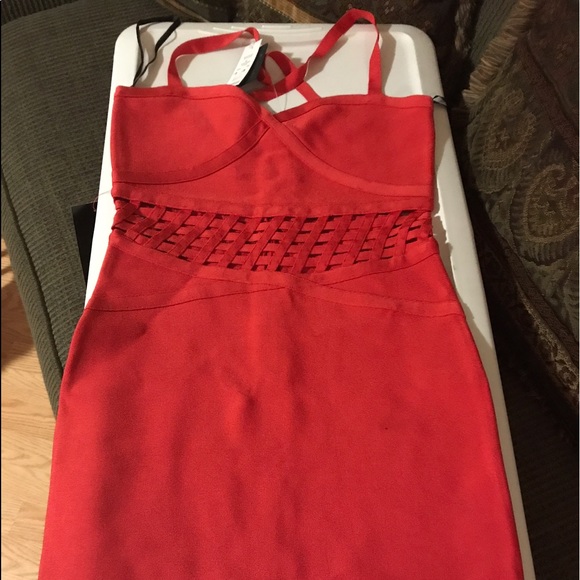 Red bebe dress - Picture 2 of 4