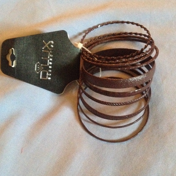 Braceletts - Picture 2 of 2